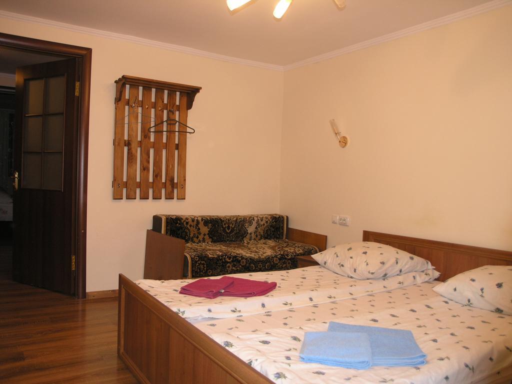 Arnika Tatariv Hotel ภายนอก รูปภาพ
