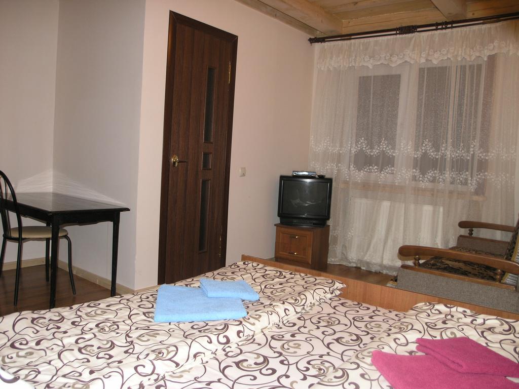 Arnika Tatariv Hotel ภายนอก รูปภาพ